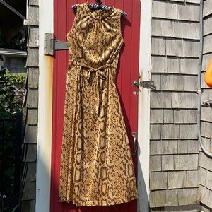 Vintage dress or lounger size small